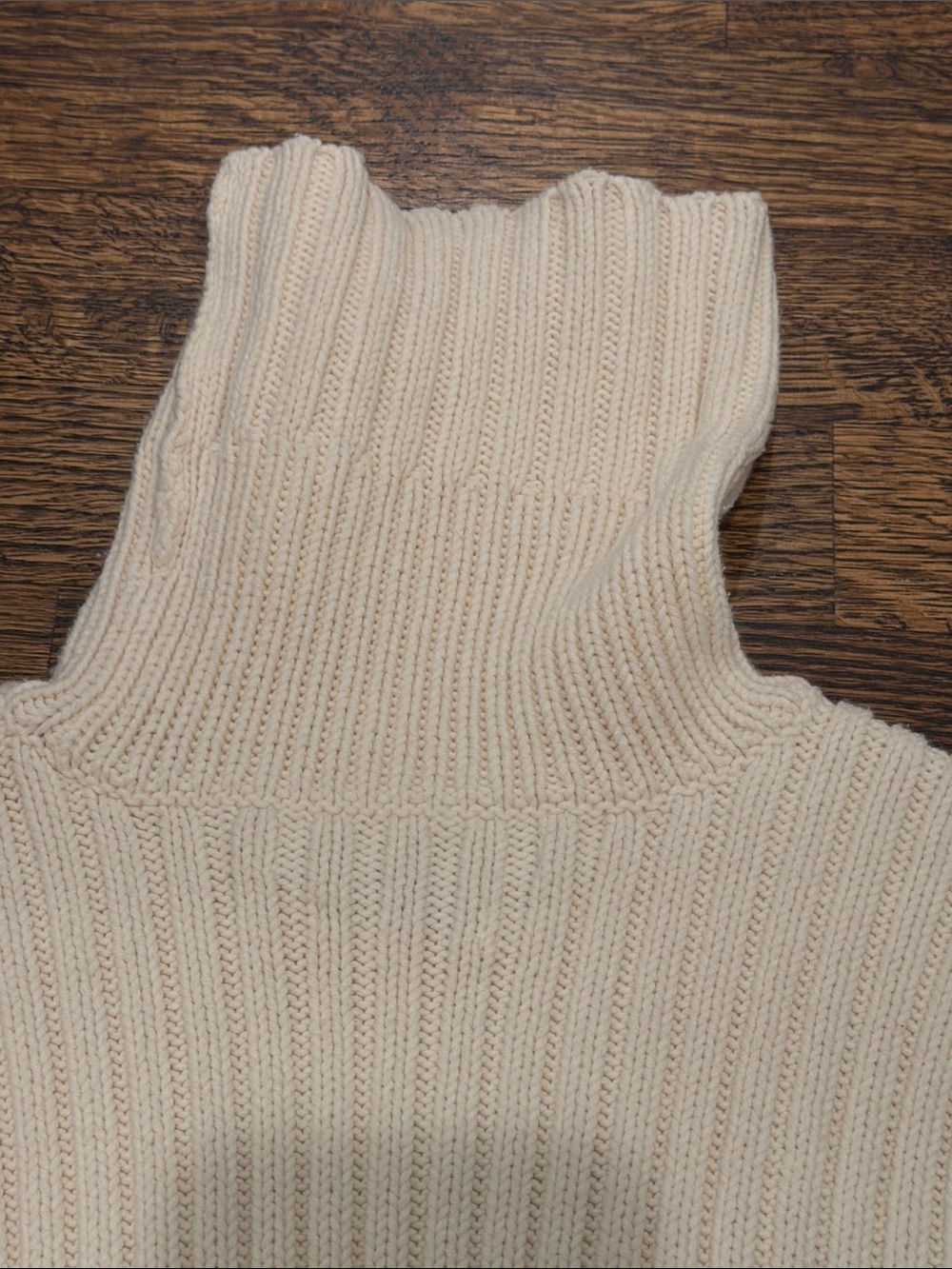 Tommy Hilfiger Cream Cable-Knit Turtleneck Sweater - Picture 8 of 9